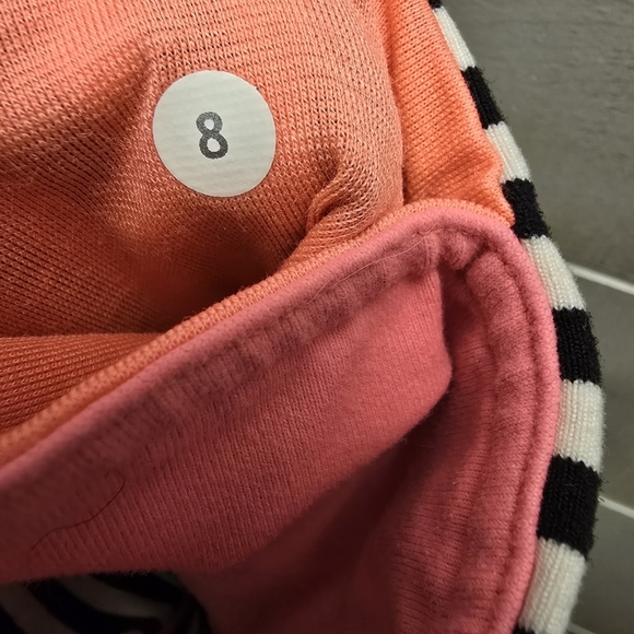 {8} Lululemon - Picture 13 of 13